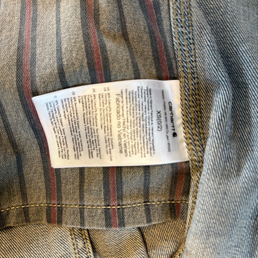 Carhartt Women's Light Blue Denim Jacket with Side Cinch Buttons Size XS - Picture 6 of 6